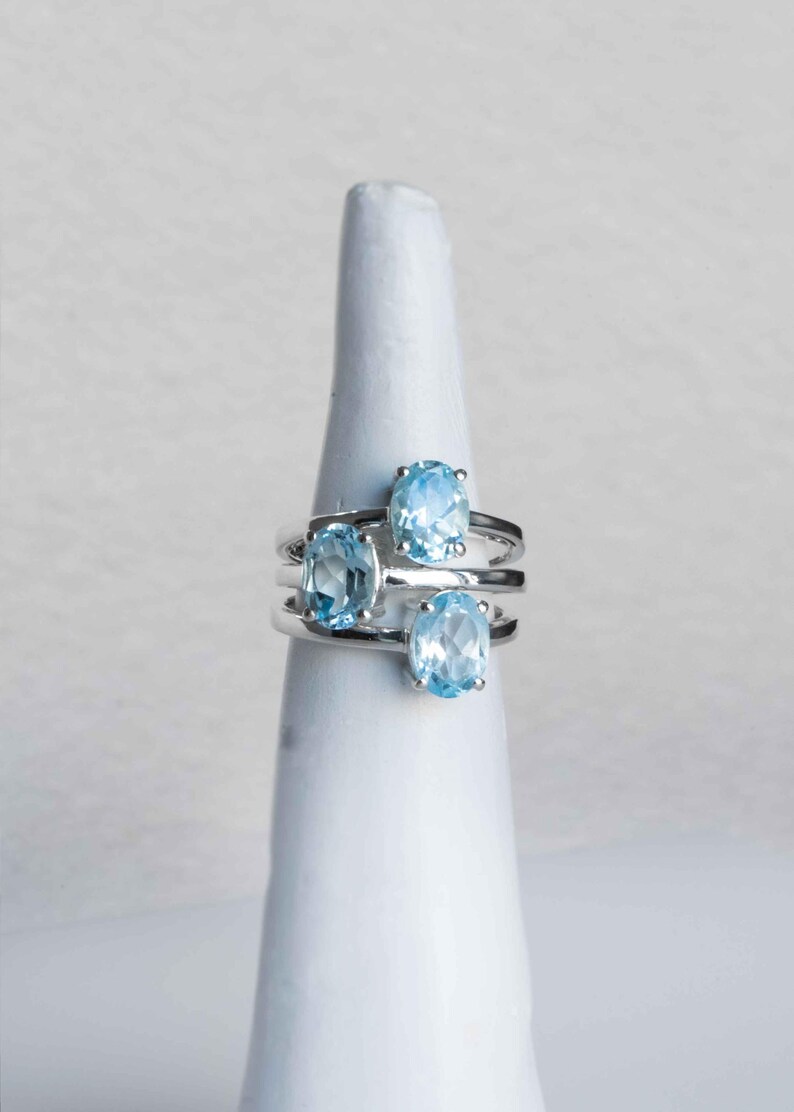 Sky Blue Topaz Ring in 925 Sterling Silver, December Birthstone Natural Gemstone Gifts, Birthday Anniversary Gifts for Wife Sister Mom