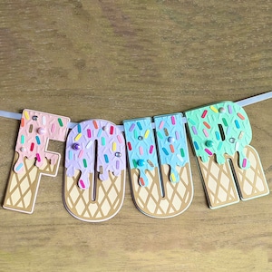Banner IJsthema | Desserttafel, babyshowerslinger, 1e verjaardag | twee zoete ijsjes sociaal