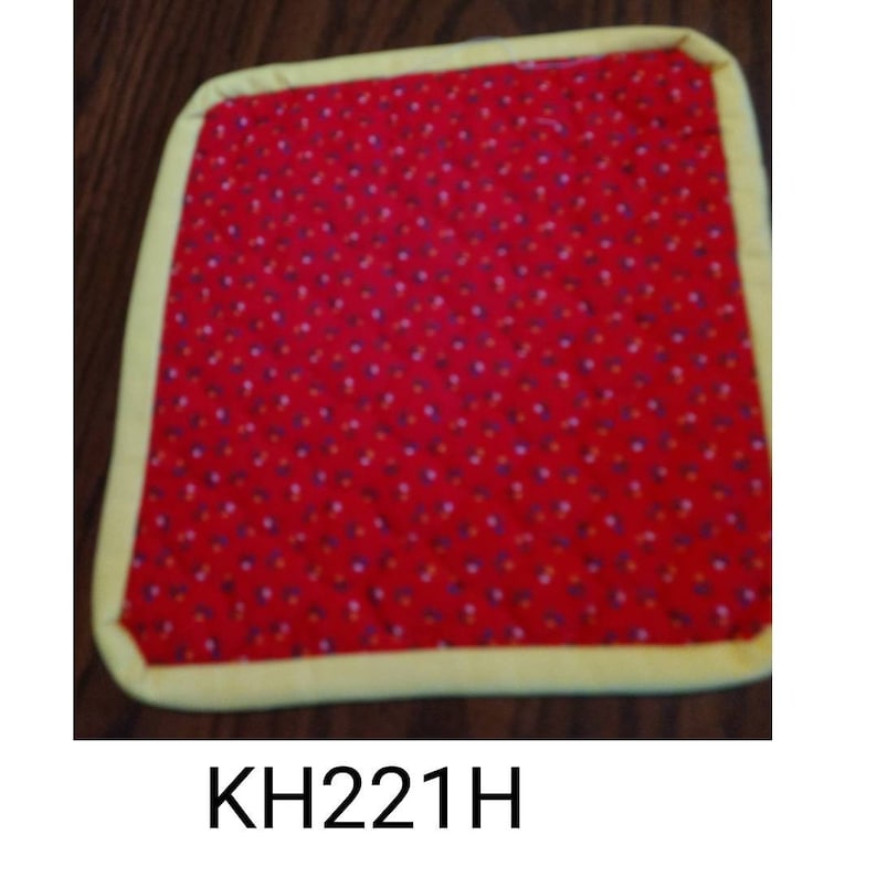 Handy in the kitchen or when serving hot dishes at the dinner table. Free Shipping Hot pads or pot holders VI