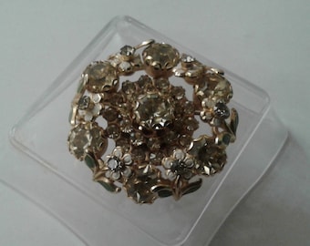 Exquisite Goldtone and Rhinestone Floral Circle Brooch