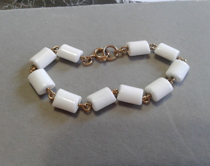 White "Chiclet" Bead and Goldtone Mod Bracelet