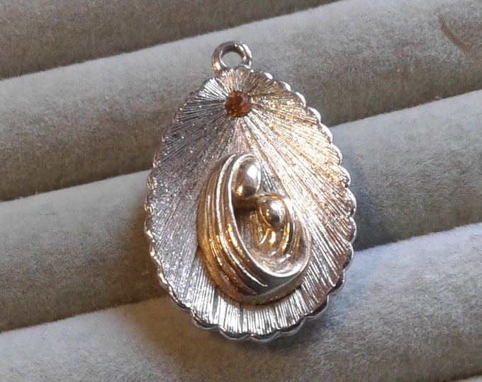 Sarah Coventry Limited Edition 1976 Shell Shaped Duotone Pendant with Madonna and Child, Signed, No Chain