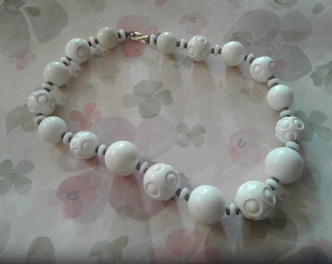 Hattie Carnegie Faux Ivory Statement Necklace, Signed Hangtag