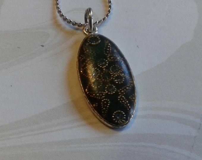 Napier Oval Pendant and Serpentine Chain Necklace, Signed