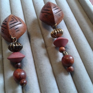 Bold GWood and Metal &quot;Tribal&quot; Linear Dangle Clip On Earrings