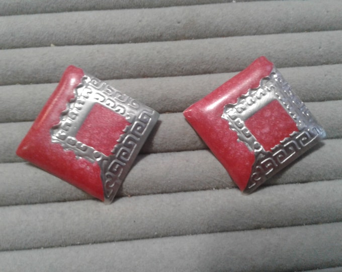 Berebi Large Geometric Red and Silver 1980s Clip On Earrings, Stick On Label