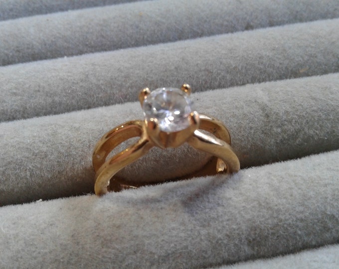 Lindenwold 14KHGE Filigree Engagement Ring with Crystal Brilliant Solitaire, Size 8, Also signed Vargas