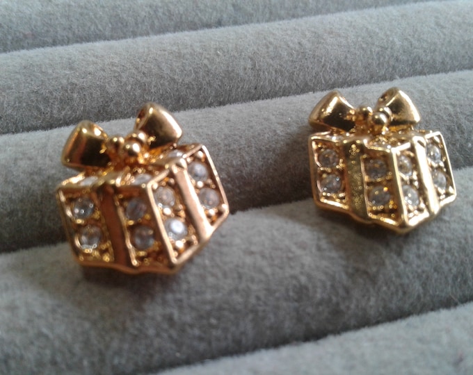 Avon 1992 "Sparkling Package" Goldtone and Crystal Gift Box Stud Earrings, Signed