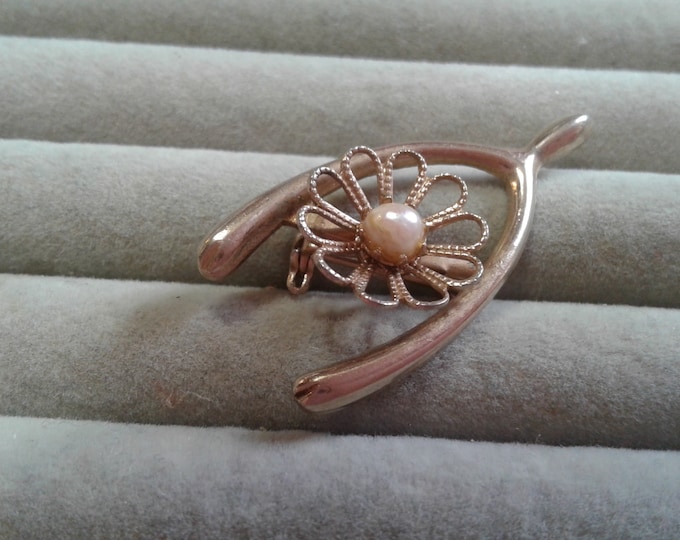 Small Goldtone Wishbone Brooch with Floral Filigree and a Single Low Quality Cultured Pearl