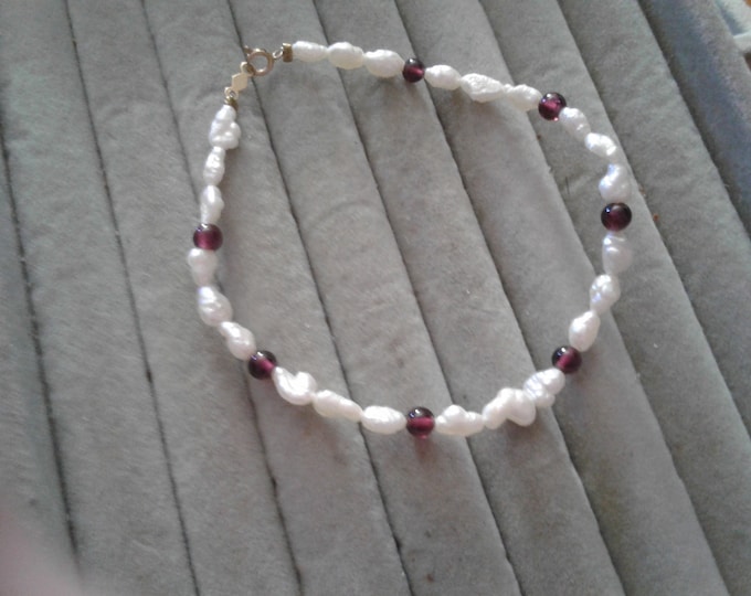 14K Solid Yellow Gold and High Quality Freshwater Rice Pearl and Amethyst Bracelet