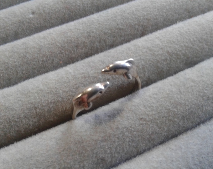 Uncas Sterling Silver Dolphin Bypass Ring, Size 7