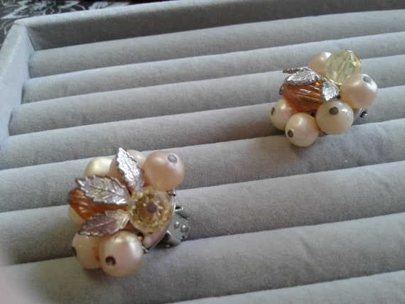 Laguna  Beaded Cluster Clip On Earrings with Faux… - image 2