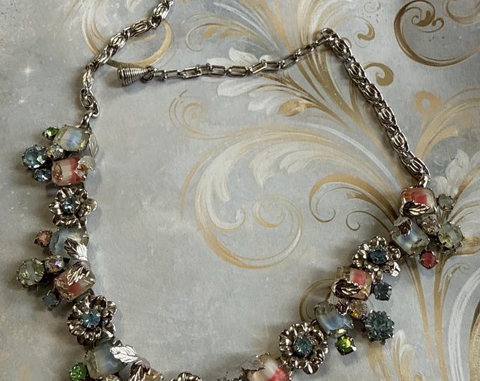 Mid-century, Iris striped glass, rhinestone and Silvertone metal floral choker in sherbet colors
