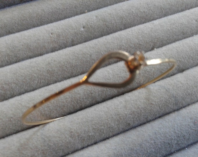 Avon 1976 "Catch a Birthstone" Bangle Bracelet, April "Diamond" Signed