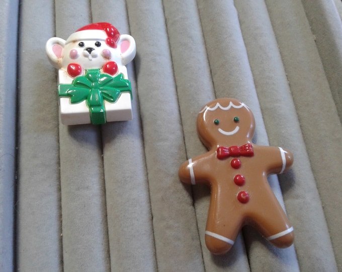 Avon Plastic Novelty Christmas Pins, Your Choice of Mouse with Gift Box or Gingerbread Man