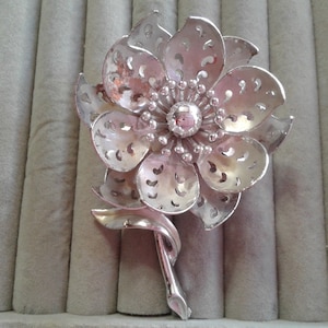 Coro Large Silvertone Dimensional Floral Brooch, Signed