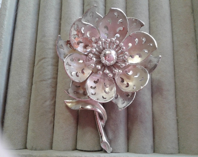 Coro Large Silvertone Dimensional Floral Brooch, Signed