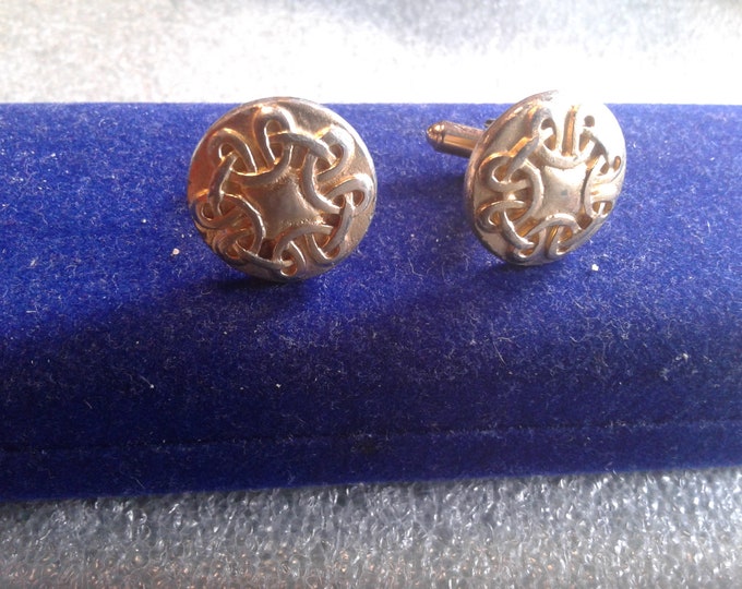 Goldtone Knot Pattern Button Cufflinks