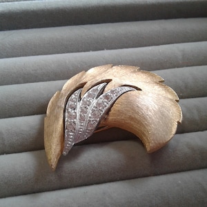 Vintage JJ Midcentury Leaf Brooch with Clear Rhinestones, Signed