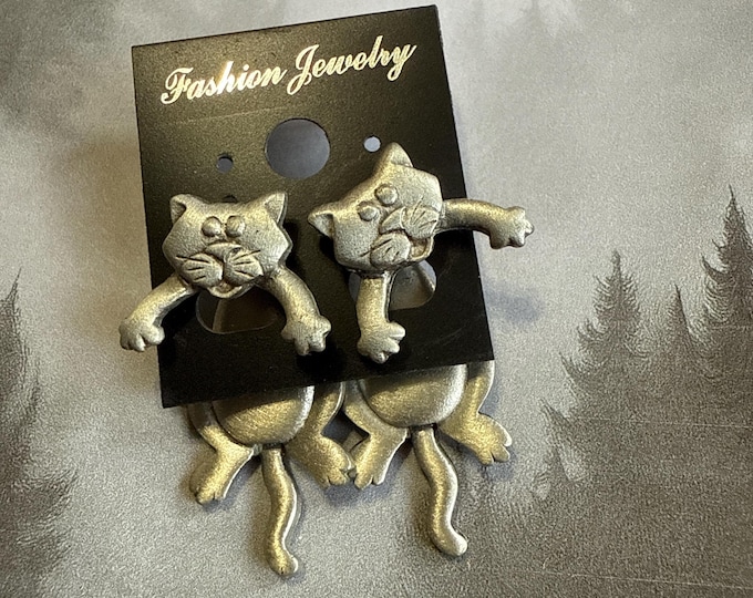 JJ Crazy Cat Two Piece Novelty Earrings