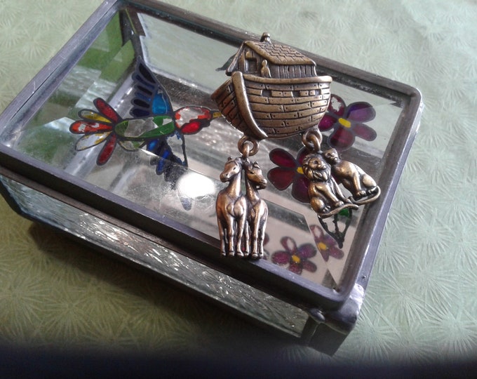 JJ Small Bronzetone Noah's Ark Pin with Lions and Giraffe Dangles, Signed