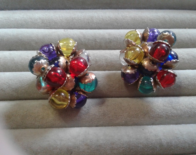 Goldtone and Rainbow Colored Beaded Cluster Clip On Earrings