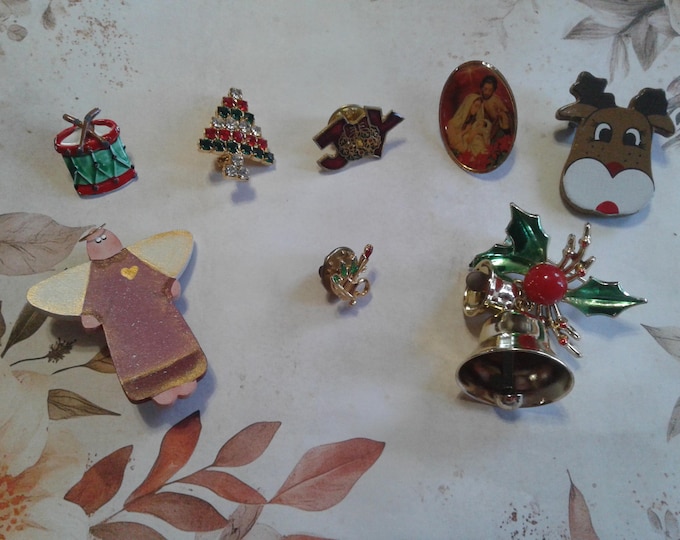 Selection of Small Vintage Christmas Pins and Brooches, Your Choice