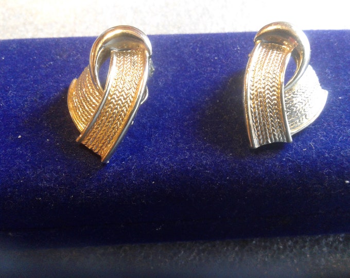 Light Goldtone Triangular Ribbon Knot Clip On Earrings, Marked Pat Pend