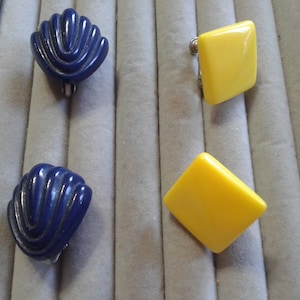 Geometric Mod Plastic Clip On Earrings, Your Choice of Yellow Squares or Blue Scallops