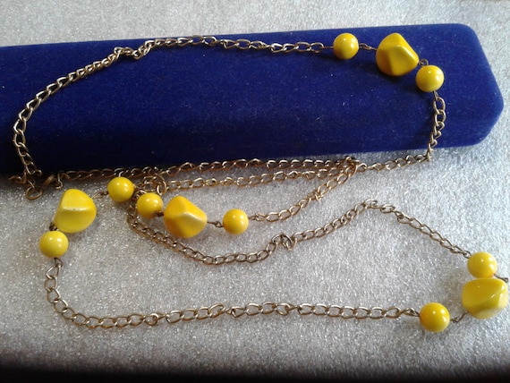 Long Goldtone Chain and Chunky Yellow Plastic Bea… - image 1