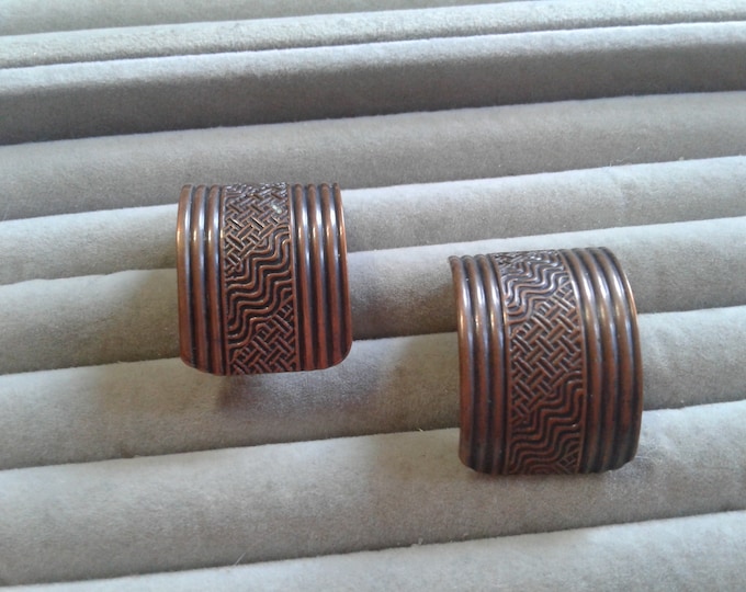 Baer SF Curved Tribal Design Huggie Hoops Semi Hoops in Copper, Signed, French Clip Backs