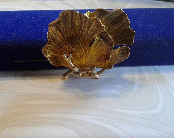 Very Detailed Goldton and Enamel Leaf and Branch Brooch