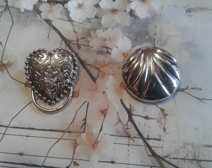 Silvertone Scarf Cllps, Your Choice, Heart or Scalloped Circle