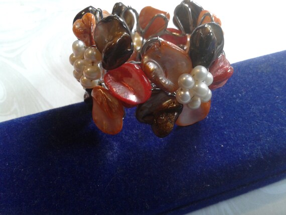 Dramatic Wired Floral Cuff of Freshwater Pearl an… - image 4