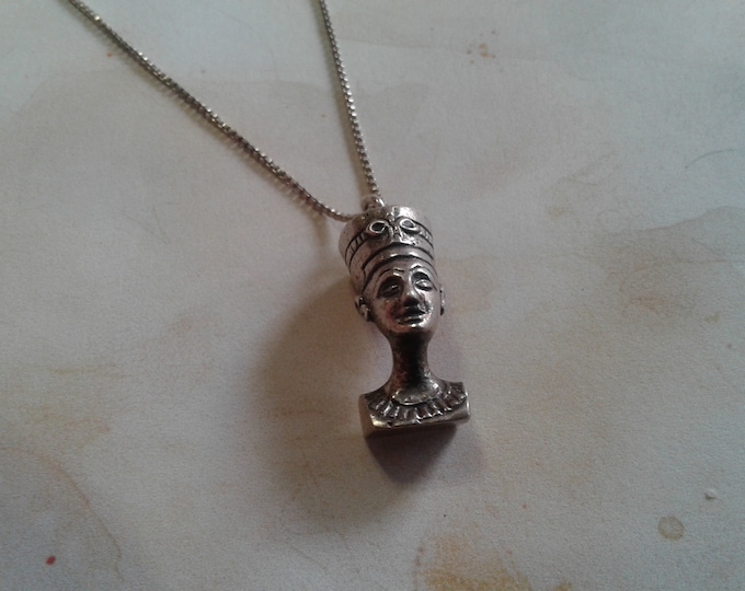 Vintage Nefertiti 800 Silver Pendant on Later 16" 925 Box Chain