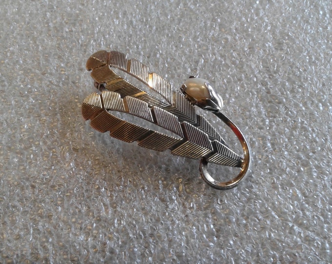 800 Silver Italy Modernist Leaf and Barouque Pearl Floral Brooch, Marked