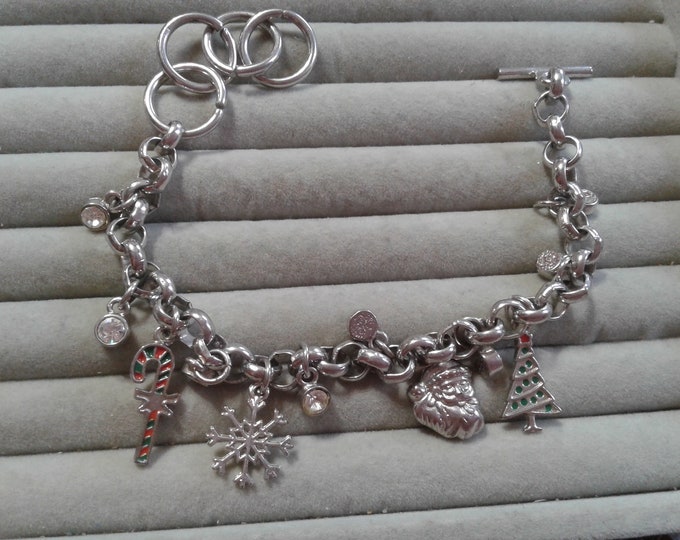 Silvertone Christmas Themed Adjustable Bracelet with Toggle Clasp