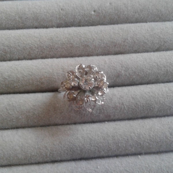 Sarah Coventry Silvertone Rhinestone Flower/Snowflake Ring "Symphony" 1968/69, Size 6, Adjustable