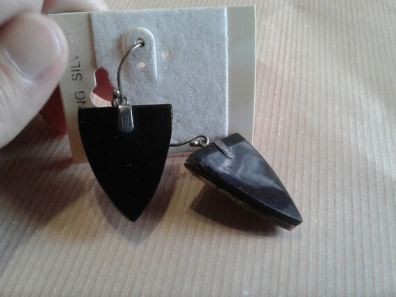 Sterling Silver and Curved Triangular Shell in Re… - image 3