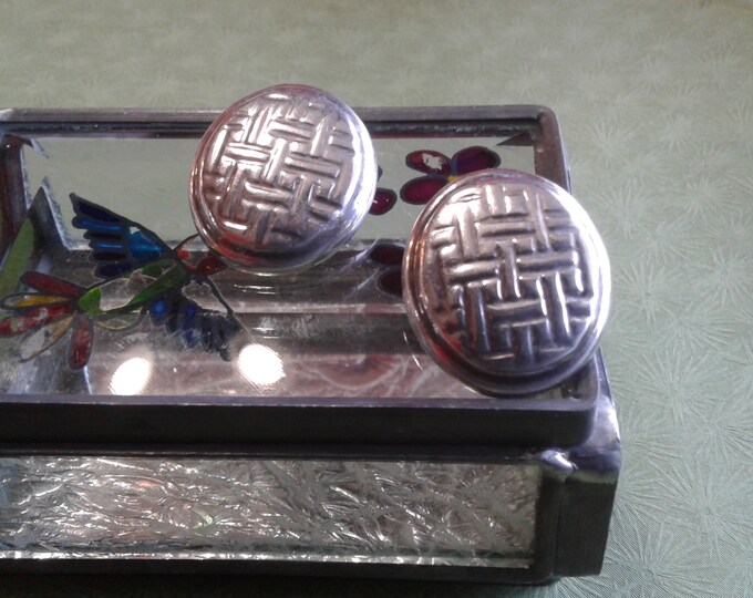Sterling Silver Southwestern Repousse Oval Basketweave Clip On Earrings, 925, Unidentified Picto Mark