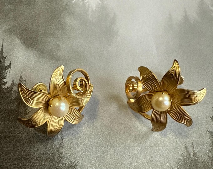 Star Goldtone Floral and Vine Cultured Akoya Pearl Screwback Earrings