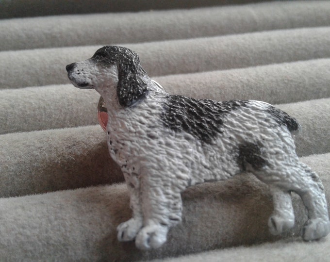 GG Harris Pewter 1997 Springer Spaniel Painted Black and White Pewter Pin