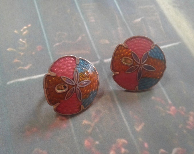 Color enamel small sand dollar clip on earrings