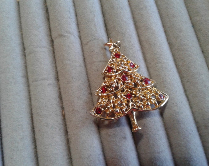 Goldtone and Red Enamel Christmas Tree Brooch