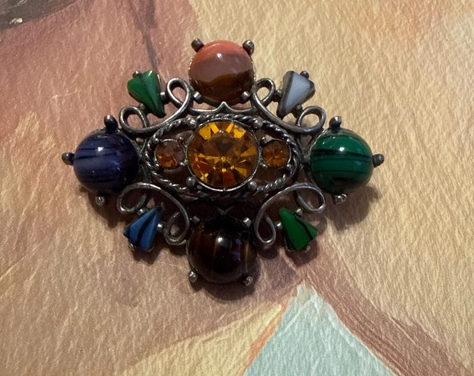Exquisite brand, agate, glass and rhinestone Scottish pebble type brooch 1950s or 60s