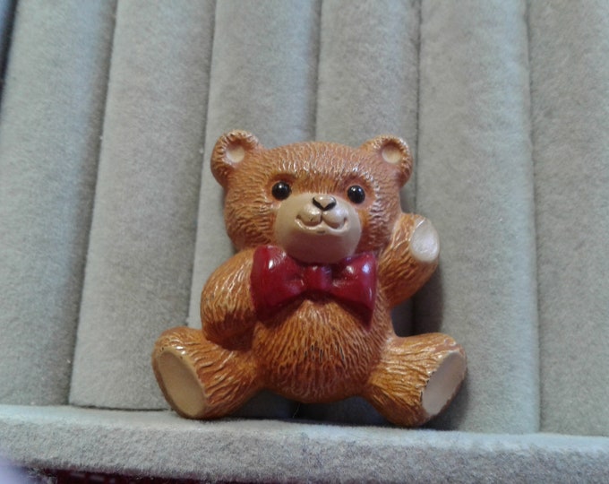 Hallmark 1984 Waving Teddy Bear with Red Bow Plastic Novelty Pin, Signed and Dated