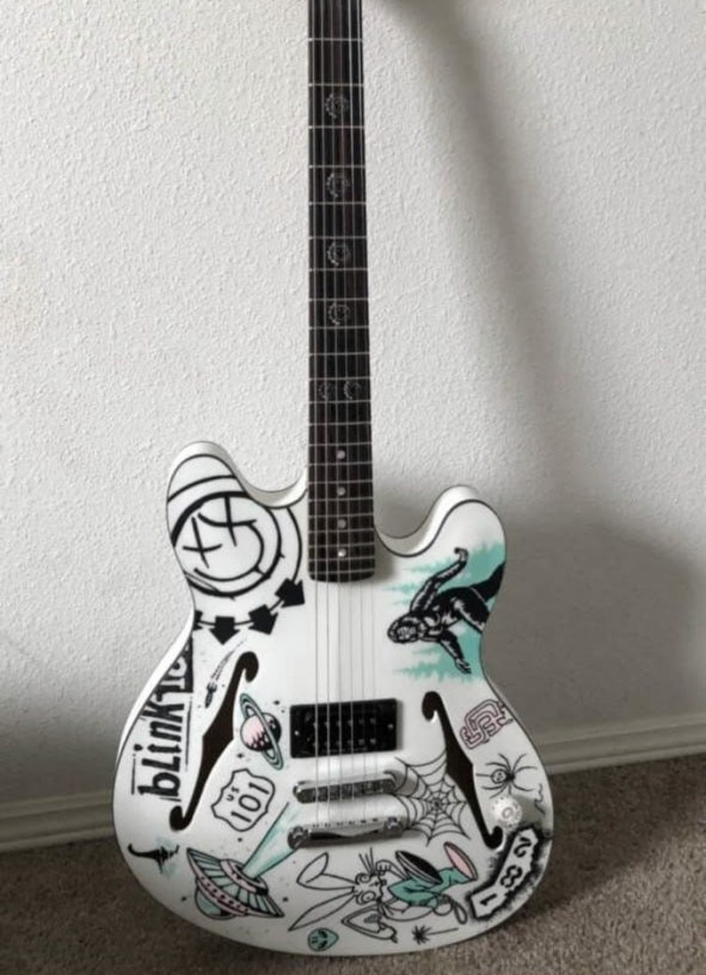 Tom DeLonge autocollants guitare Bigfoot Fender Starcasters vinyle décalque Lapin image 4