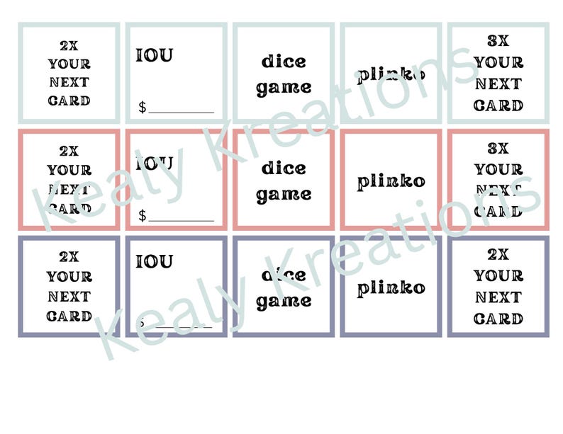 Pode incluir: Um conjunto de cartas de jogo com v&aacute;rios avisos de texto. As cartas est&atilde;o dispostas em uma grade, cada uma com uma borda colorida. O texto inclui "2X YOUR NEXT CARD", "IOU", "dice game" e "plinko".