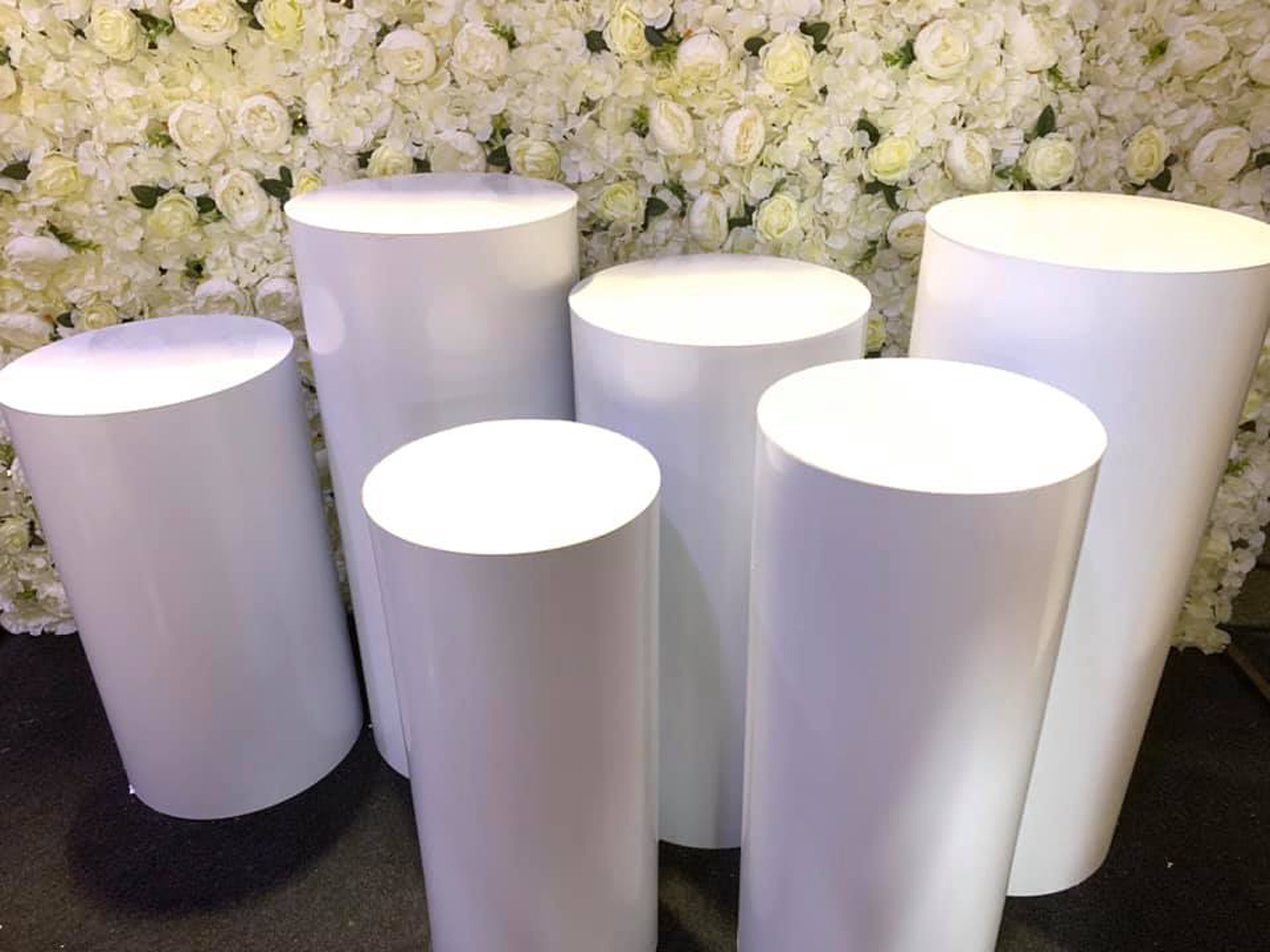 Display Plinths/Podiums round White Weddings Baby shower Special occasions event 