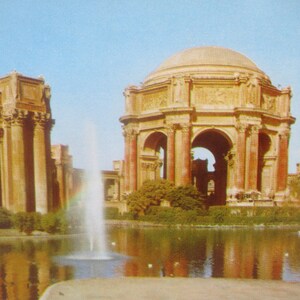 Vintage Postcard, 1950s chrome era, showing The Palace Of Fine Arts 1915, San Francisco, postally unused, very good condition